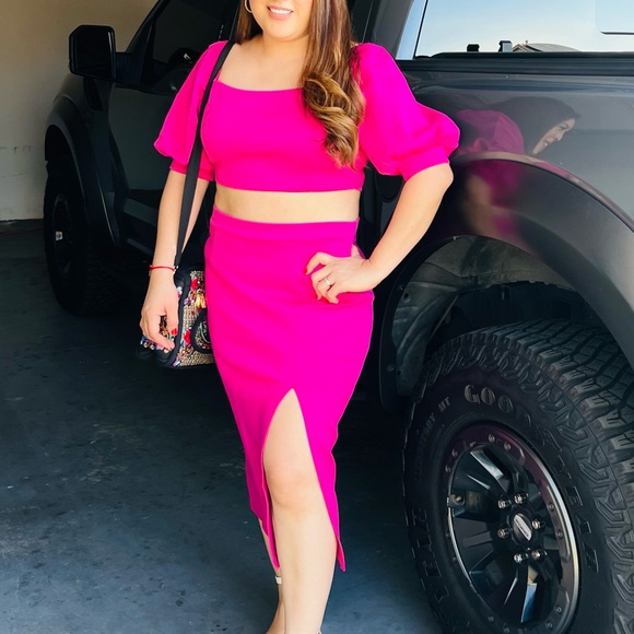 Two-Piece Puff Sleeve Dress - Picture 4 of 4